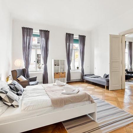 Prague Hotel Apartments Exterior photo